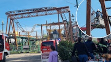 In Achterbahn gefangen! Feuerwehr befreit zwei Kinder